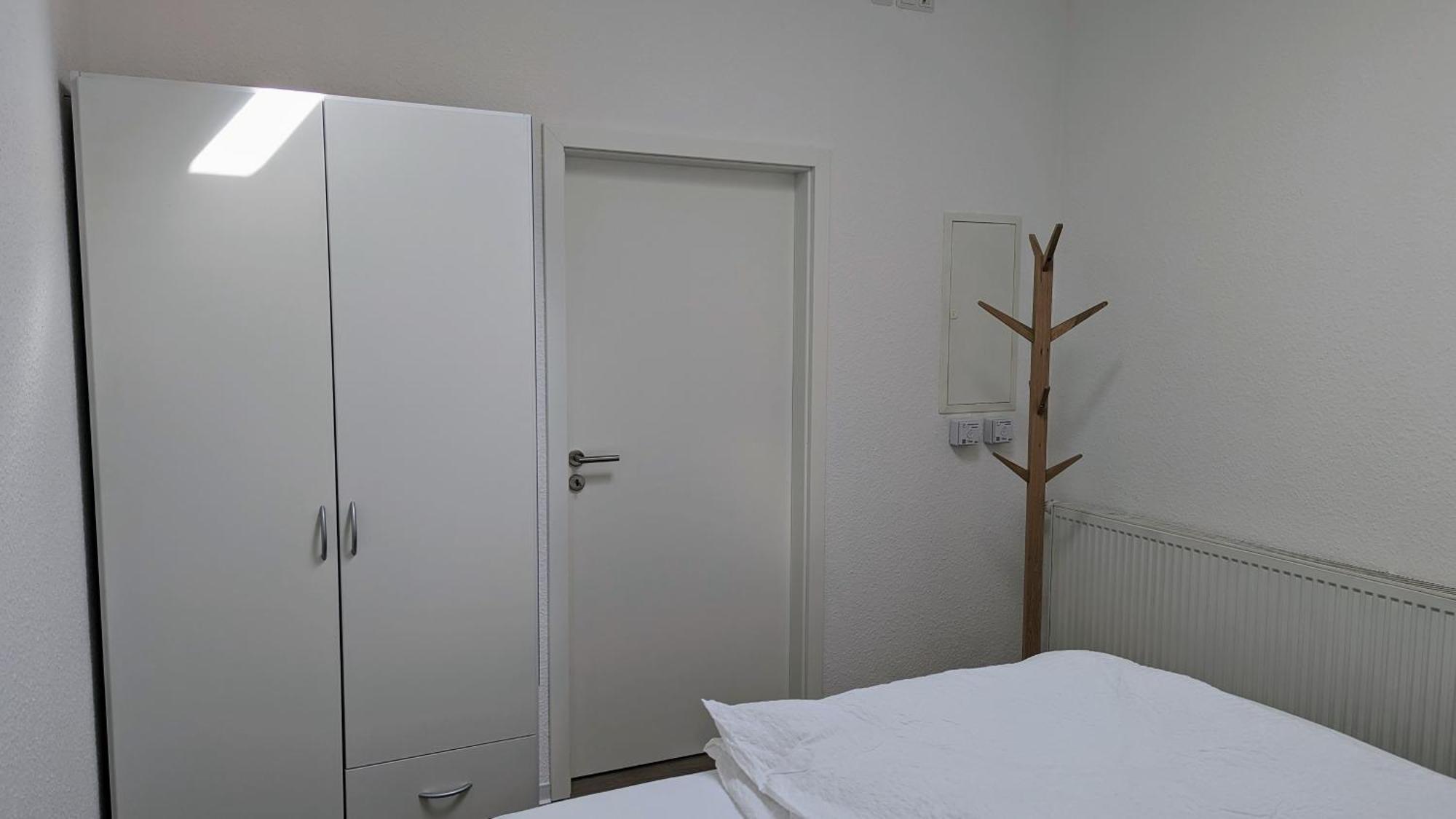 Fewo Urban Gotha - Apartment Orangerie - Am Schlosspark- Parken An Der Der Tuer- Barrierefrei, 900 Meter Zum Bahnhof - Wallbox Екстер'єр фото