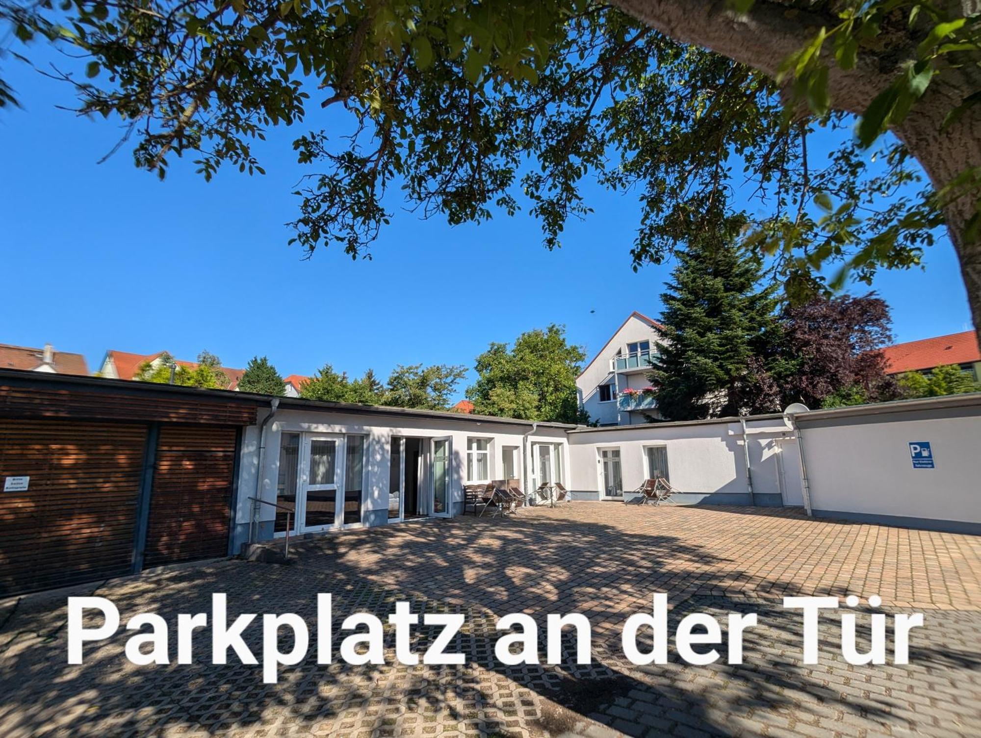 Fewo Urban Gotha - Apartment Orangerie - Am Schlosspark- Parken An Der Der Tuer- Barrierefrei, 900 Meter Zum Bahnhof - Wallbox Екстер'єр фото